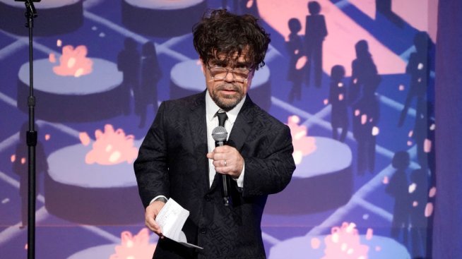 Питър Динклидж обвини Disney в лицемерие заради „Снежанка“