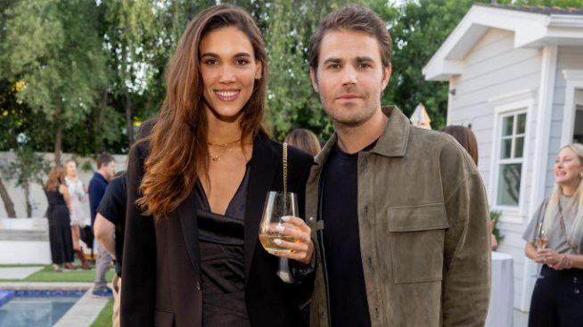 Пол Уесли от „Дневниците на вампира“ се сгоди