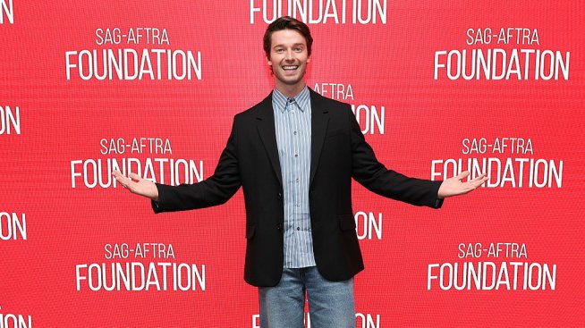 Джакпот – Патрик Шварценегер получавал пари от феновете за секси сцените си в „Белият лотос“