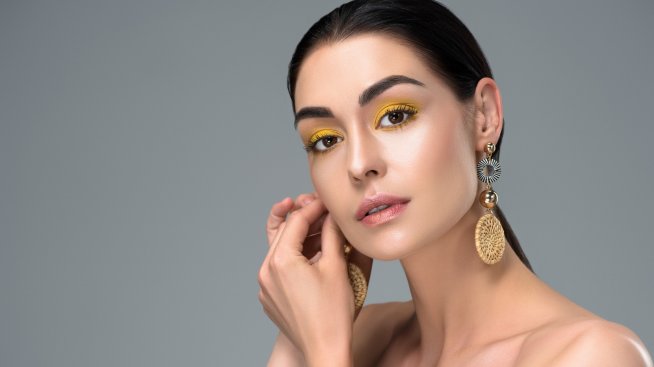 Грижа за любимите бижута: Как да почиствате обеци? 