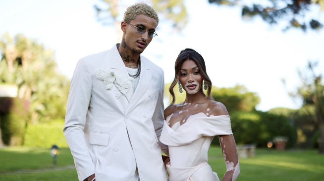 Уини Харлоу се сгоди за баскетболиста Кайл Кузма