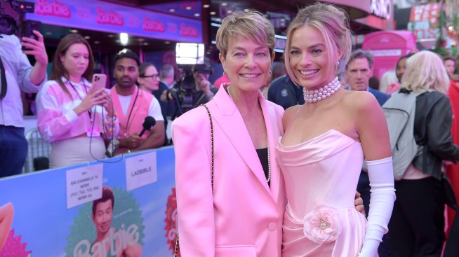 Марго Роби изплатила ипотеката на майка си след успеха си в Холивуд