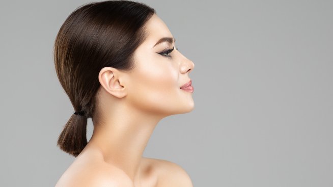 Тенденцията за контуриране на носа нарушава всички правила