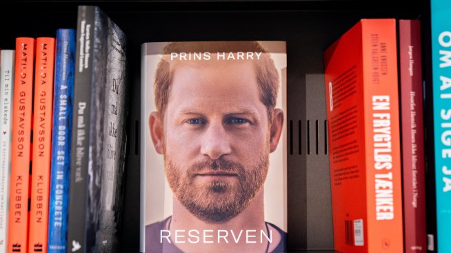 Принц Хари иска да добави 1 глава към книгата си 