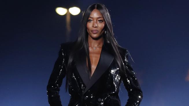 Наоми Кембъл разкрива процедурата си за красота