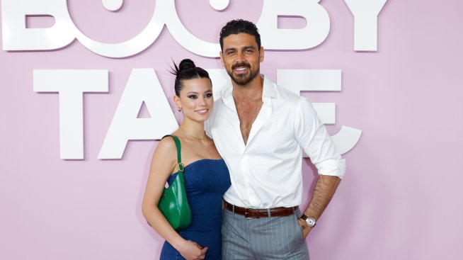 20-годишното секси гадже на Микеле Мороне 