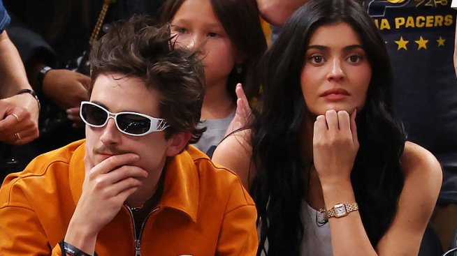 Кайли Дженър изглежда тъжна навръх 28-ия си рожден ден 