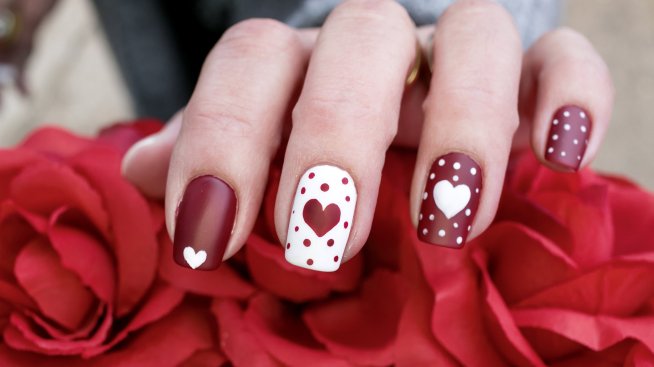 Идеи за нов маникюр – стилове за февруари, подходящи и за Свети Валентин