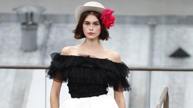 Бюти вдъхновение: Кая Гербер вече е с розова коса