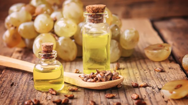 Масло от гроздови семки – подходящо за всеки тип кожа