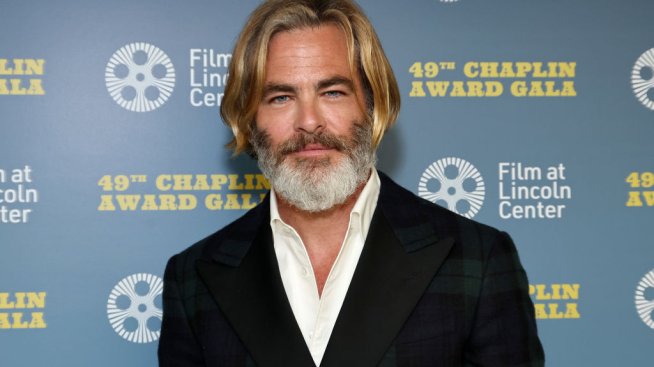 Младото гадже на Крис Пайн е разкрито