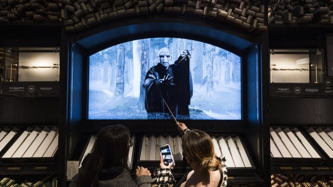 Отбелязват 20 години от появата на „Хари Потър“ на екран с нов филм