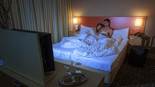 Телевизор в спалнята - по-малко секс