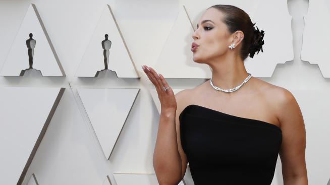 Бюти съвети от Ашли Греъм: Как да се грижите за кожата през есента? 