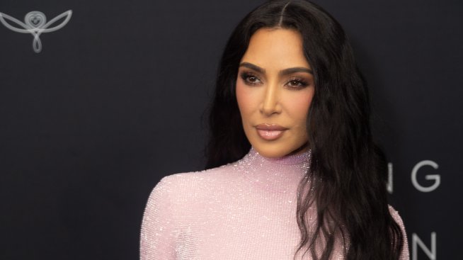 За шок ефект: Ким Кардашян пусна нов сутиен с изкуствени зърна