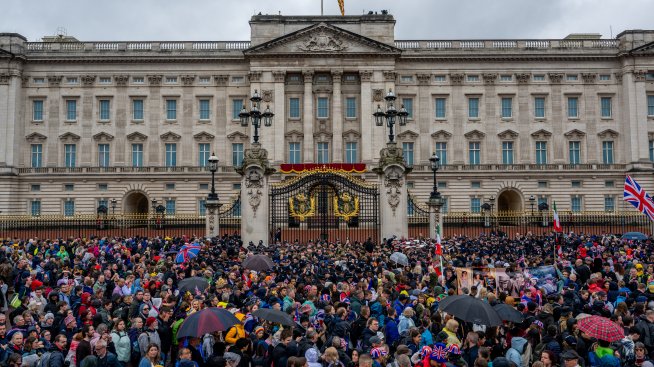 Затварят Бъкингамския дворец за период от три години