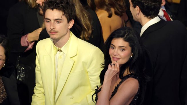 След 45 дни раздяла Кайли Дженър и Тимъти Шаламе се появиха заедно 