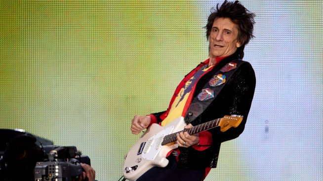 Принц Уилям купува картина на Рони Ууд от Rolling Stones