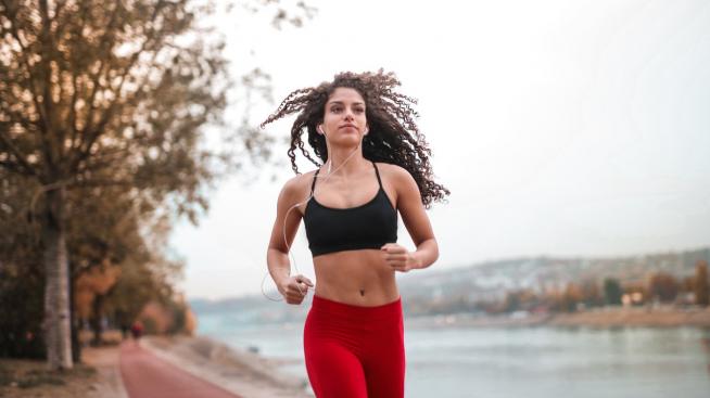 Кардио или вдигане на тежести – кое е по-доброто упражнение за отслабване?