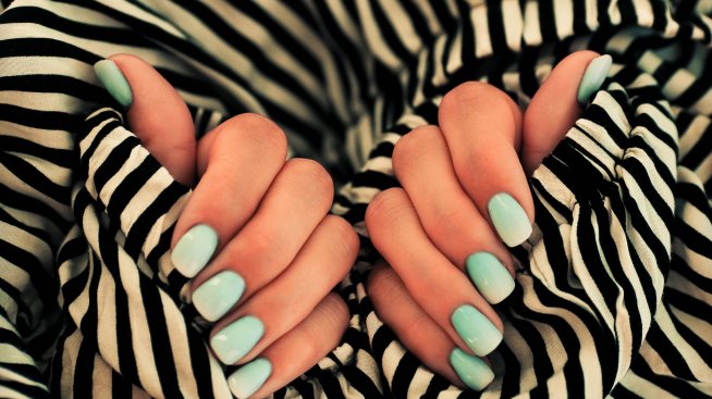 Градиентни нокти – най-лесният маникюр, който да си направите