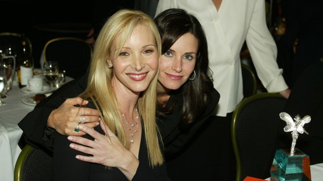 Приятелки завинаги – Кортни Кокс и Лиса Кудроу отново заедно