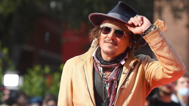 В опит да докаже невинността си: Джони Деп с важна стъпка в делото срещу Амбър