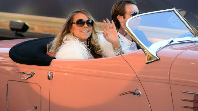 Марая Кери отбеляза рождения си ден със скок