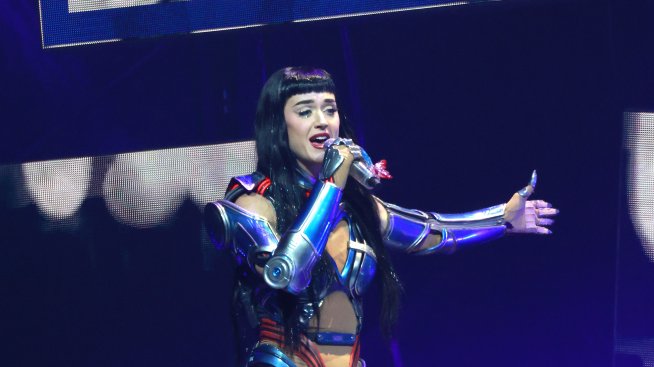 Кейти Пери за годината на промяната: Доверявам се на ангелите, феновете и музиката