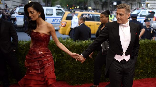 Амал Клуни: Направих нещо, което за малко не провали брака ми