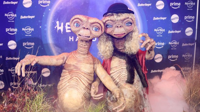 Хайди Клум като Извънземното, Кайли Дженър като голата Деми Мур – най-добрите звездни костюми за Хелоуин