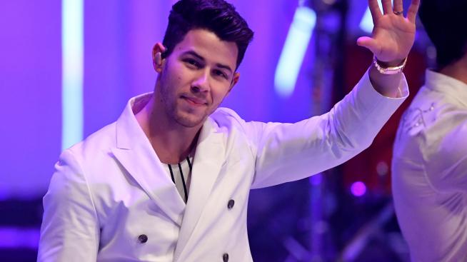 Ник Джонас пуска нов албум, мечтае за деца