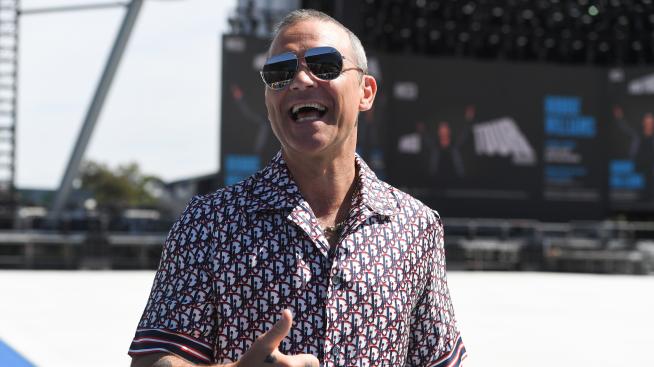 Роби Уилямс прави нова група