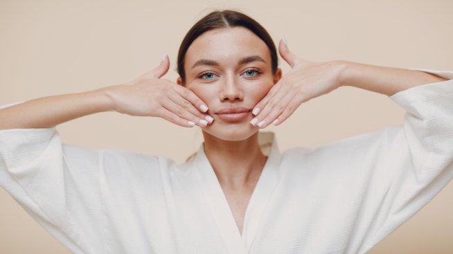 Чао, пухкави бузки – с 4 упражнения за лице 