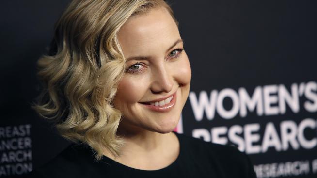 Сутрешна йога – тайната на Кейт Хъдсън за стегнато тяло