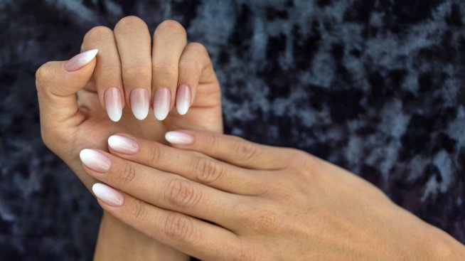 Омбре маникюр – как да си го направите у дома