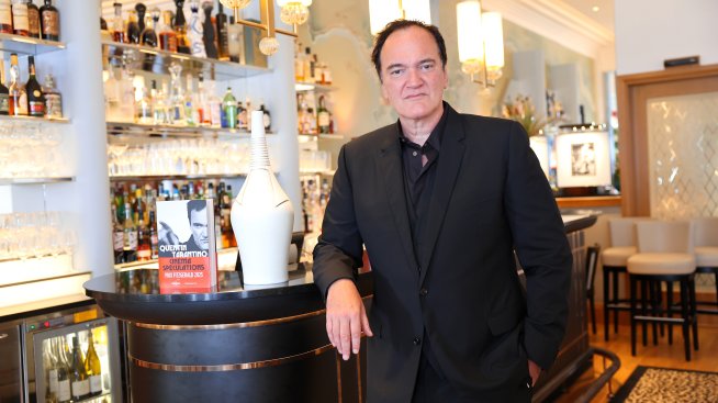 Куентин Тарантино посети военна база на Израел, за да повдигне духа