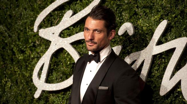 Най-красивият модел в света Дейвид Ганди вече е грижовен баща