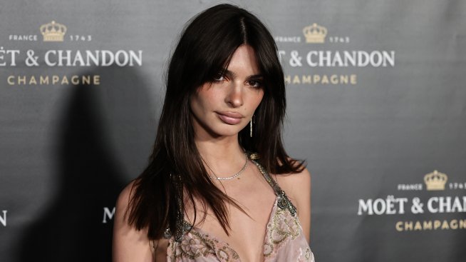 След флирта с Брад Пит, Емили Ратайковски призна: Привличам най-лошите мъже