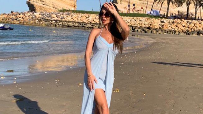 Глория избяга на топло, отмаря в Оман