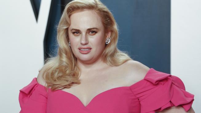 Ребъл Уилсън се появи с шал на Louis Vuitton за 1680 долара