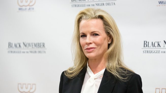 Ким Бейсингър няма нужда от координатор за интимните сцени в киното