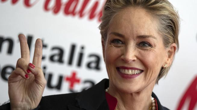 Неостаряващи звезди: Шарън Стоун и грижата ѝ за кожата 