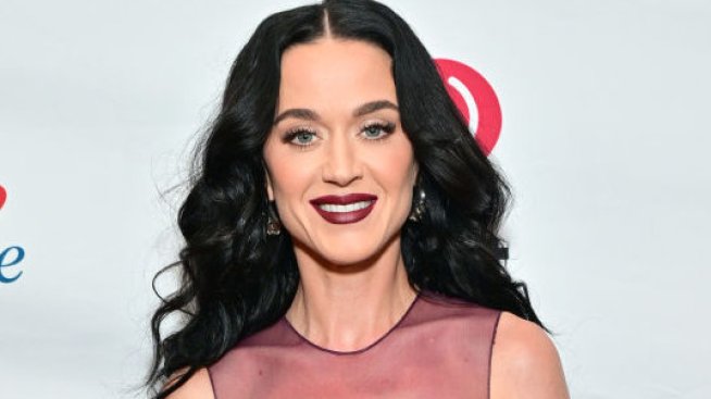 Кейти Пери изглежда изтощена и твърде слаба