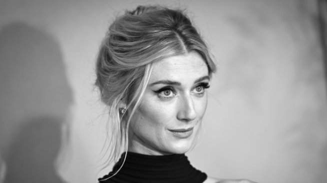 Елизабет Дебики смята, че сериалът „Короната“ не трябва да продължава