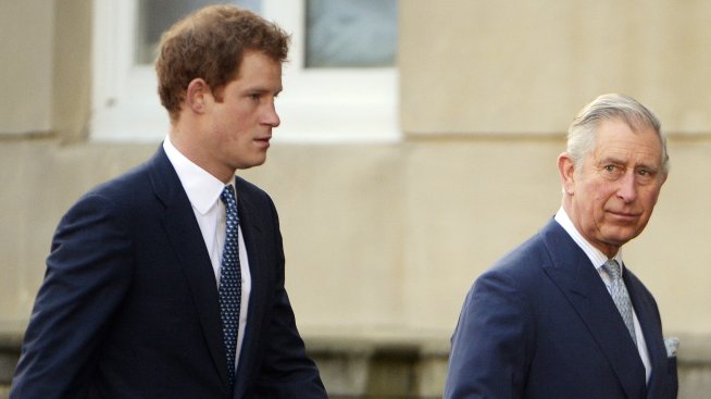 Защо Чарлз III всъщност не говори с принц Хари