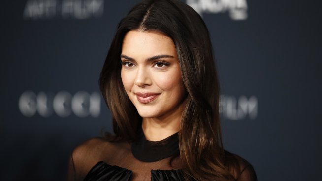 Топ тренд за зимата: Коженото яке, с което Кендъл Дженър ни вдъхнови