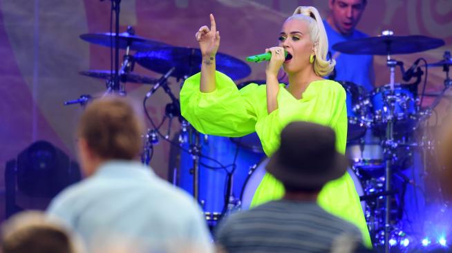 Кейти Пери съобщила името на дъщеря си месеци преди раждането 