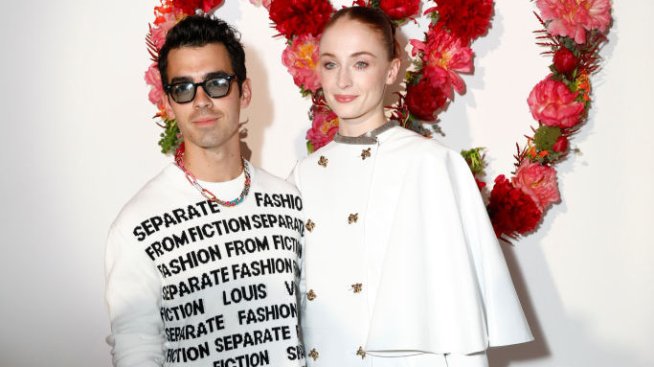 Джо Джонас със специален поздрав към Софи Търнър