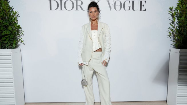 Бела Хадид, роклята ти прозира!