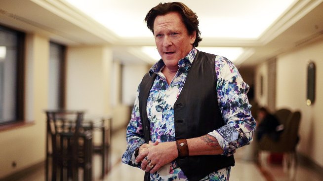 Майкъл Медсън изрази съмнение, че синът му се е самоубил